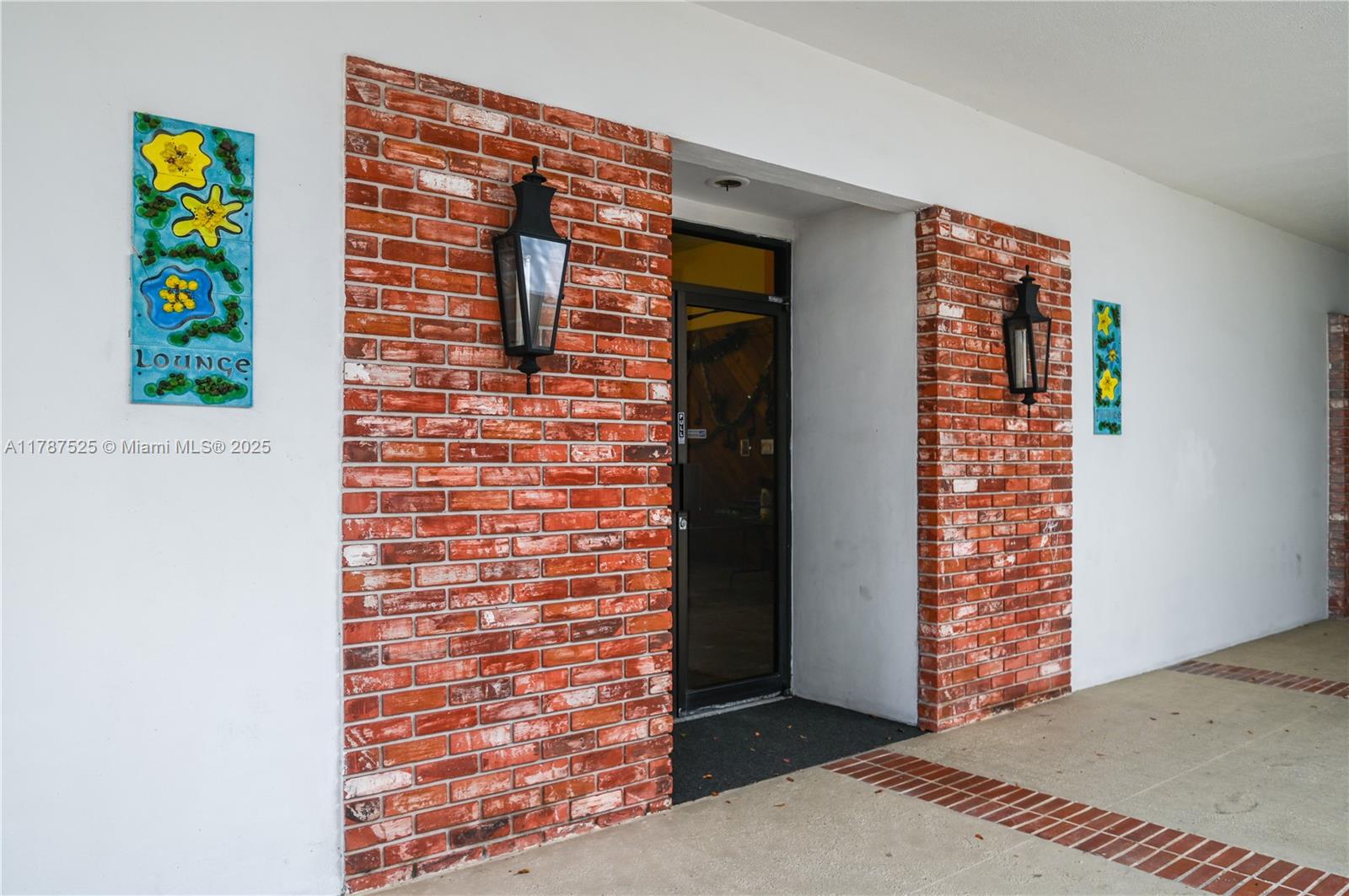 DANIANS SOUTH CONDO - Residential