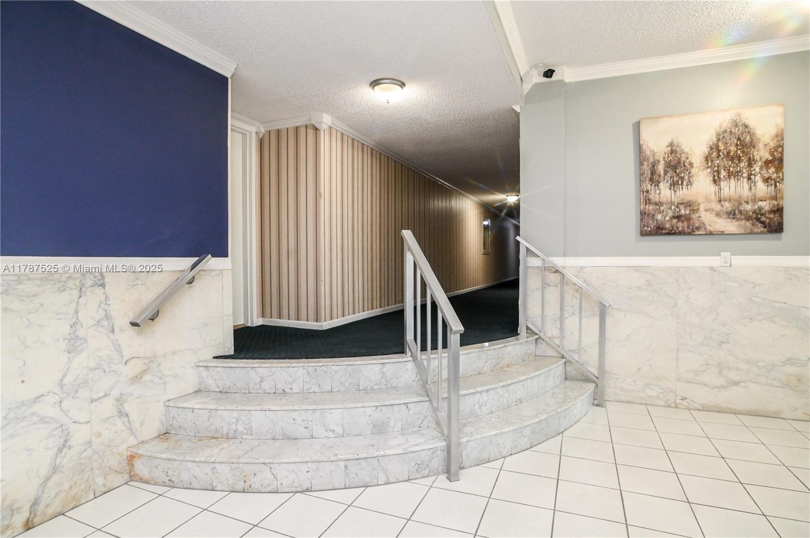 DANIANS SOUTH CONDO - Residential