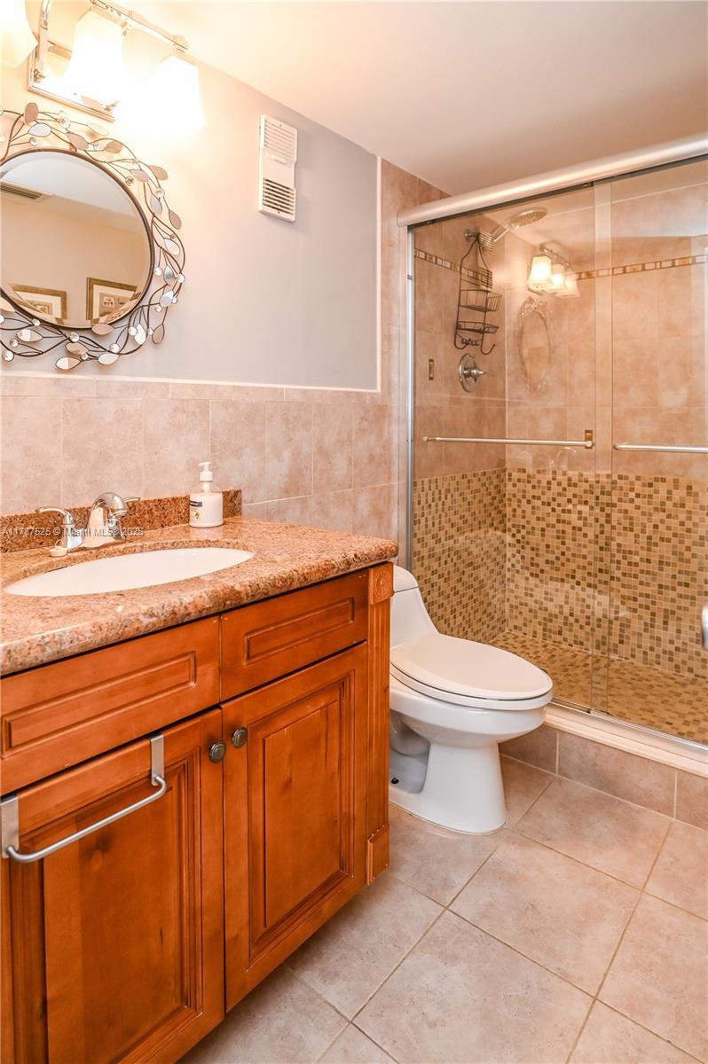 DANIANS SOUTH CONDO - Residential