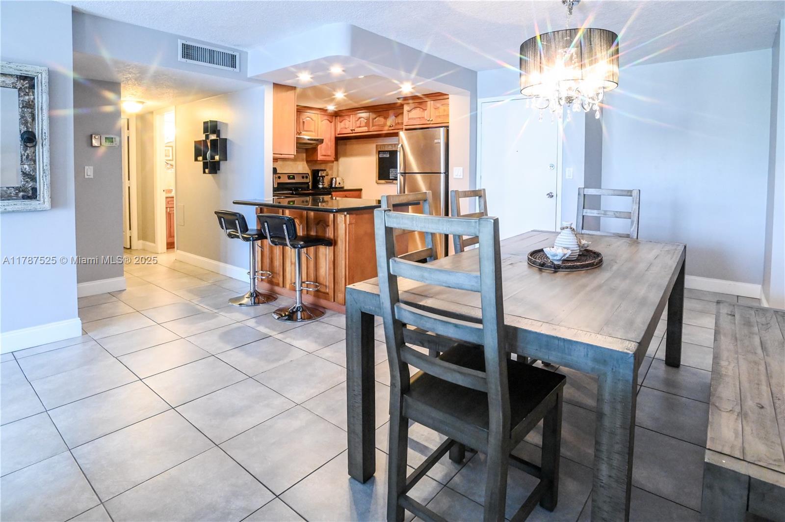 DANIANS SOUTH CONDO - Residential
