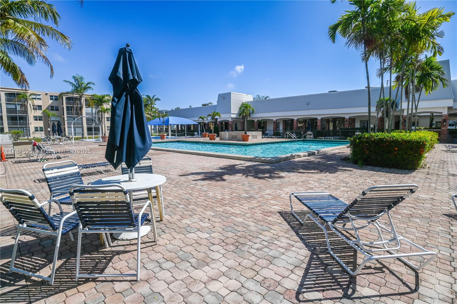 DANIANS SOUTH CONDO - Residential