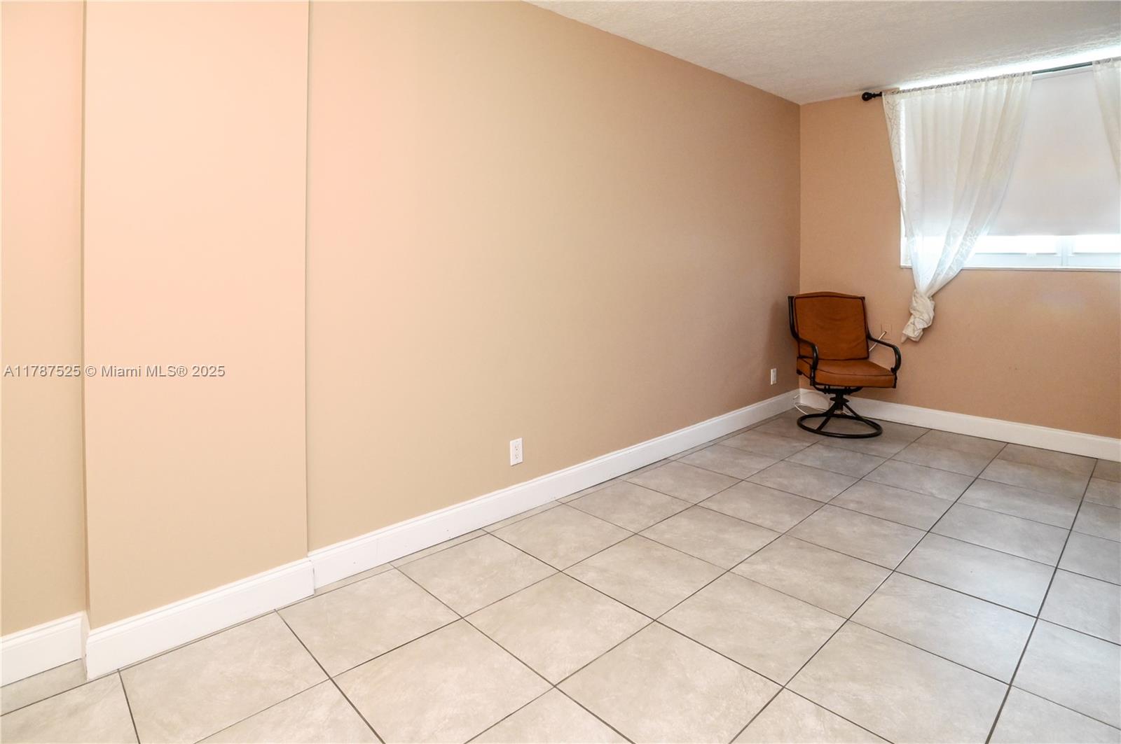 DANIANS SOUTH CONDO - Residential