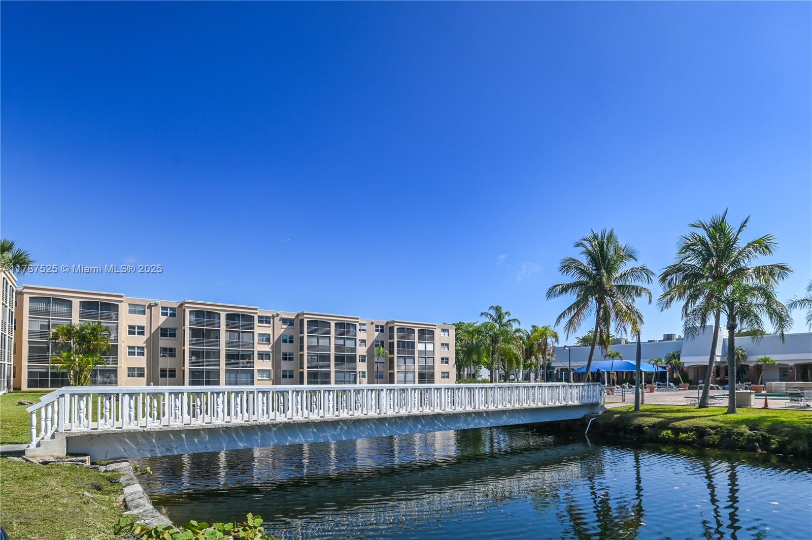 DANIANS SOUTH CONDO - Residential