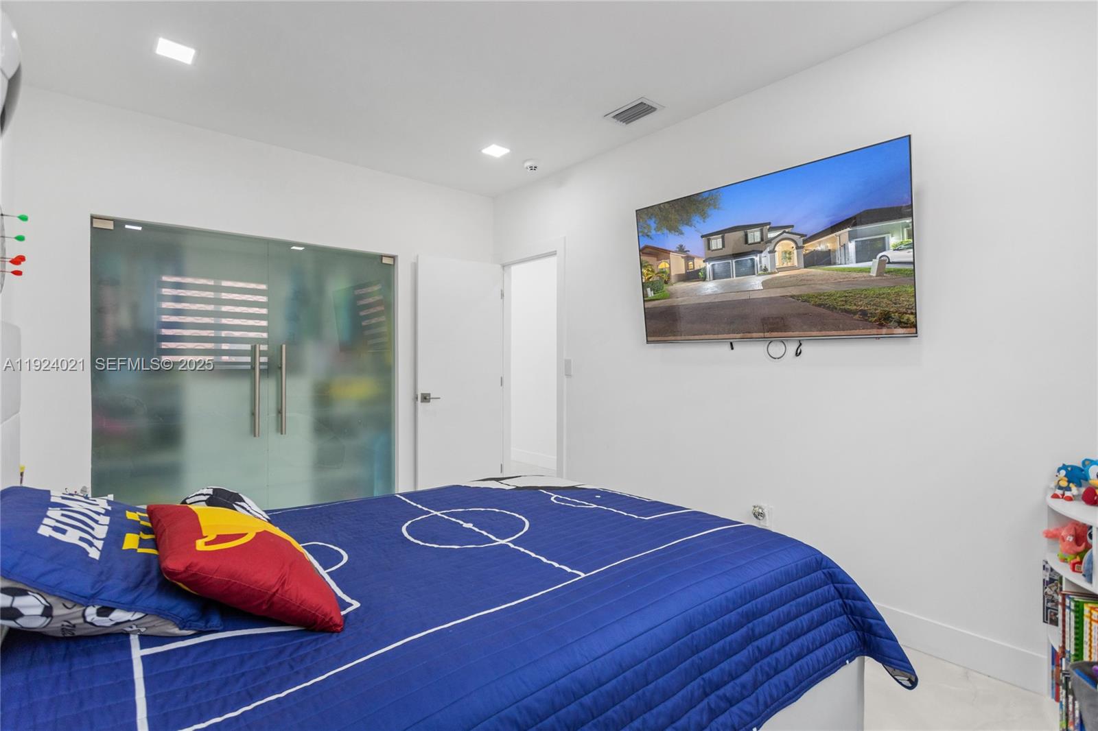 ALAMEDA NORTH - Residential