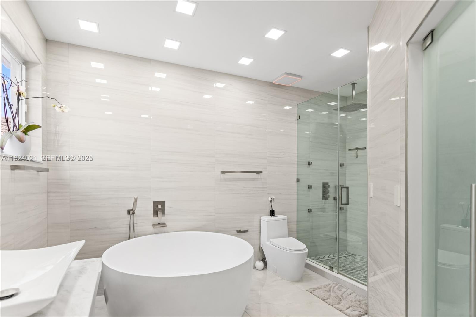 ALAMEDA NORTH - Residential