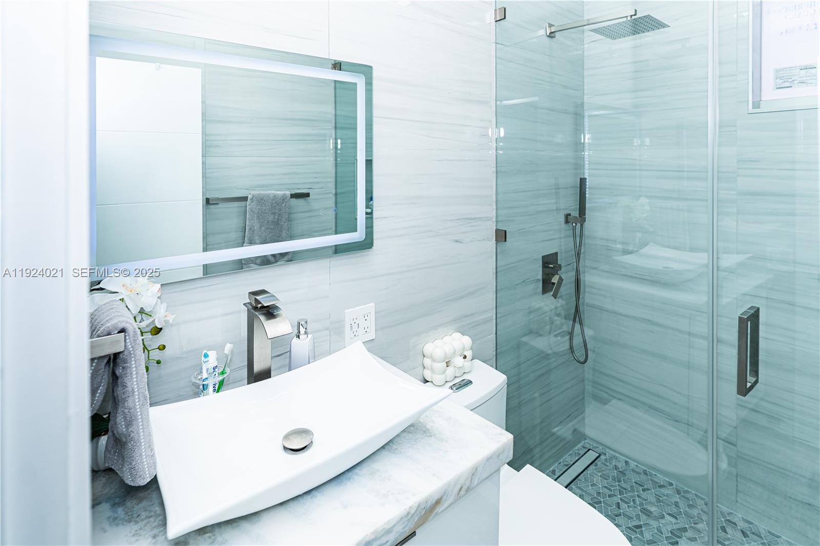 ALAMEDA NORTH - Residential