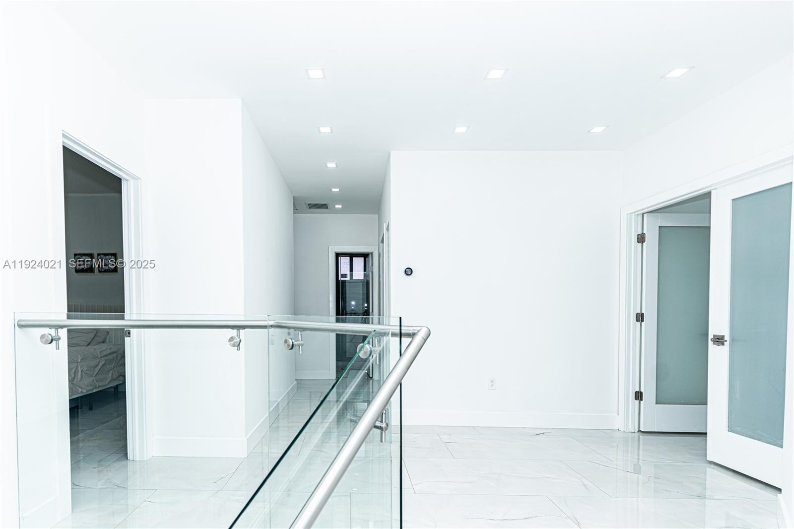 ALAMEDA NORTH - Residential