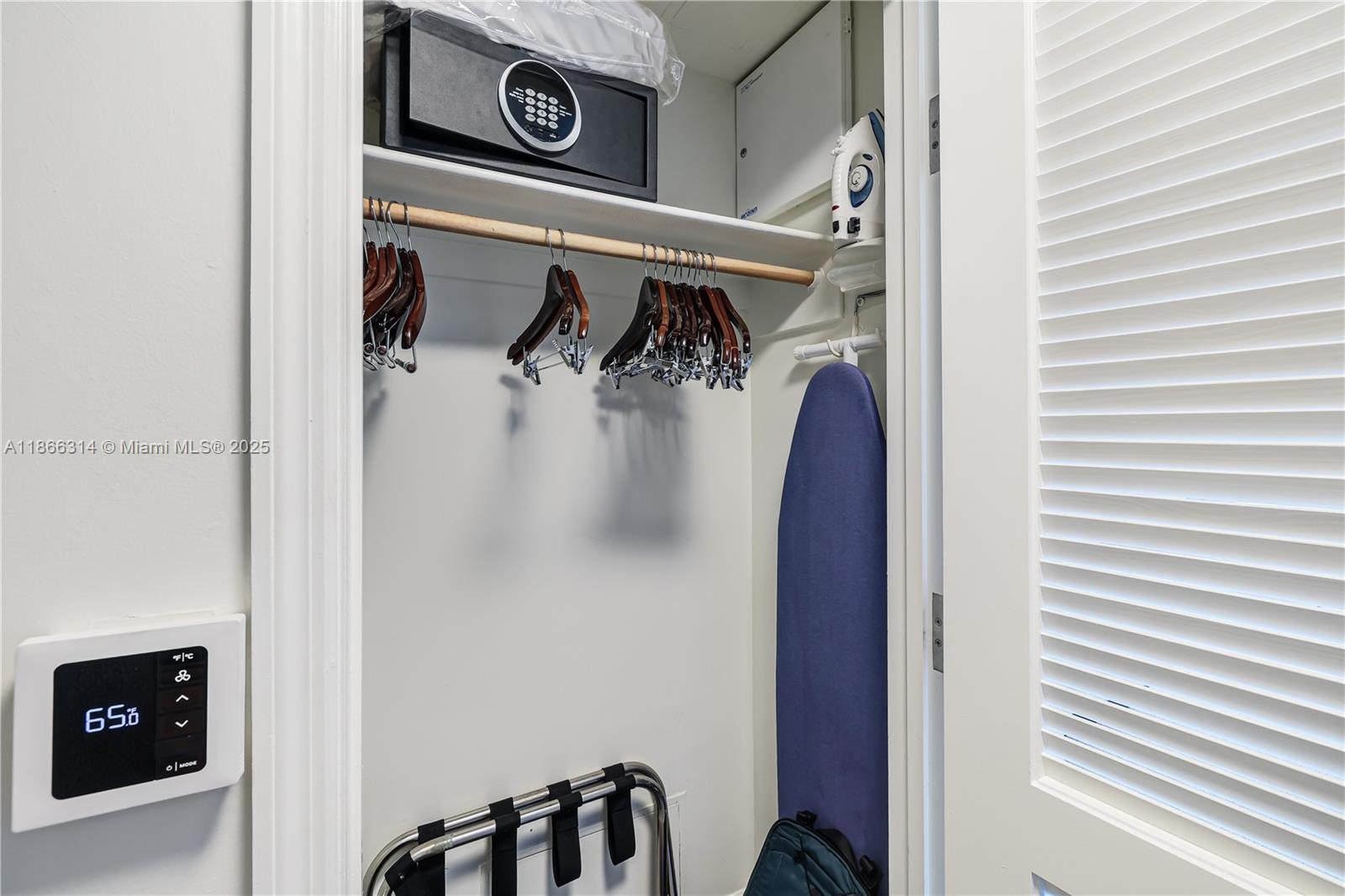 FONTAINEBLEAU II CONDO - Residential