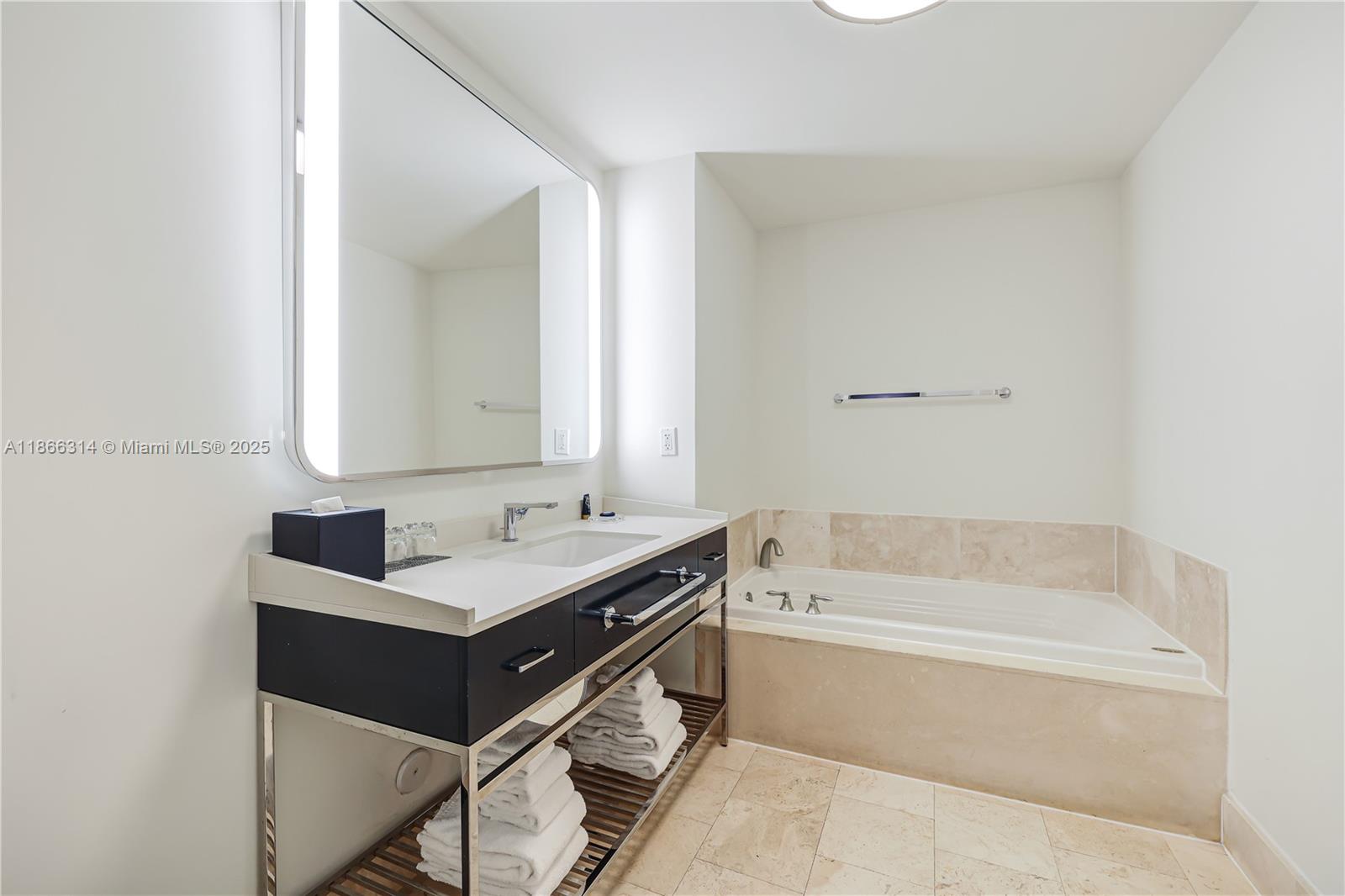 FONTAINEBLEAU II CONDO - Residential