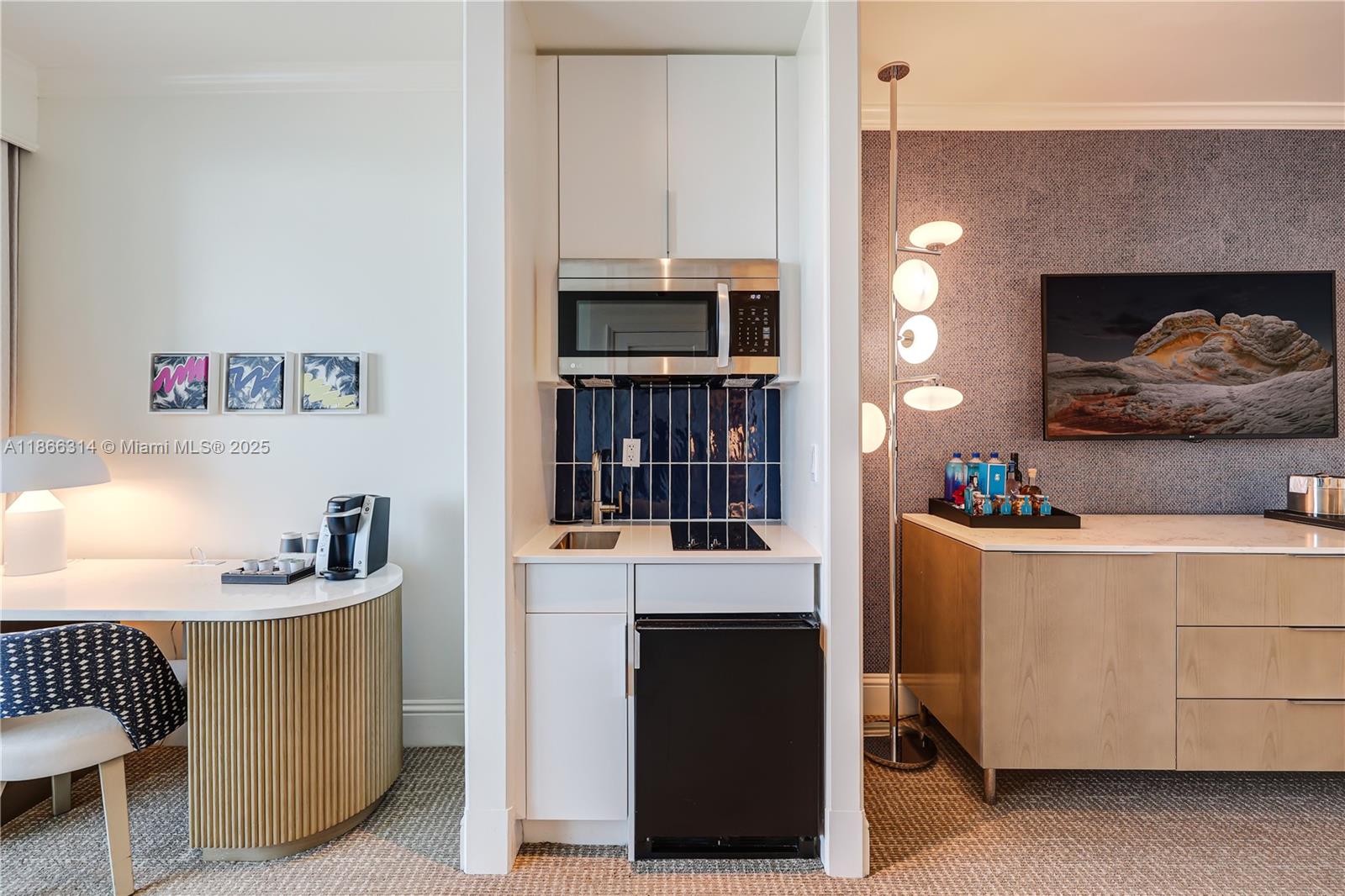 FONTAINEBLEAU II CONDO - Residential