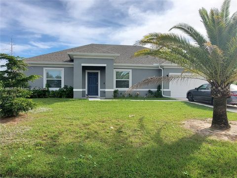434 SW Hurtig Ct Port St. Lucie FL 34983
