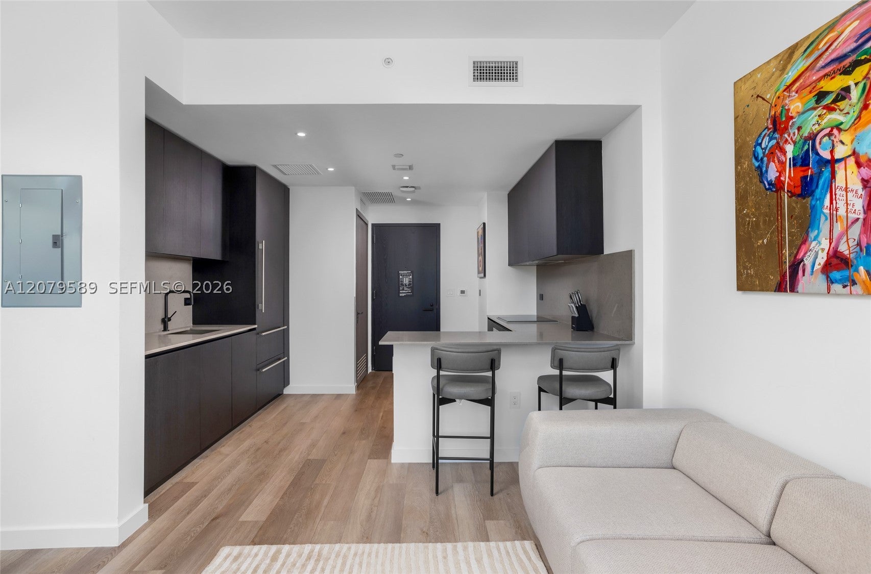 20 NE 11th St 3009