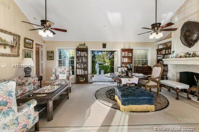 ISLE RIDGE LOT 5 - Residential