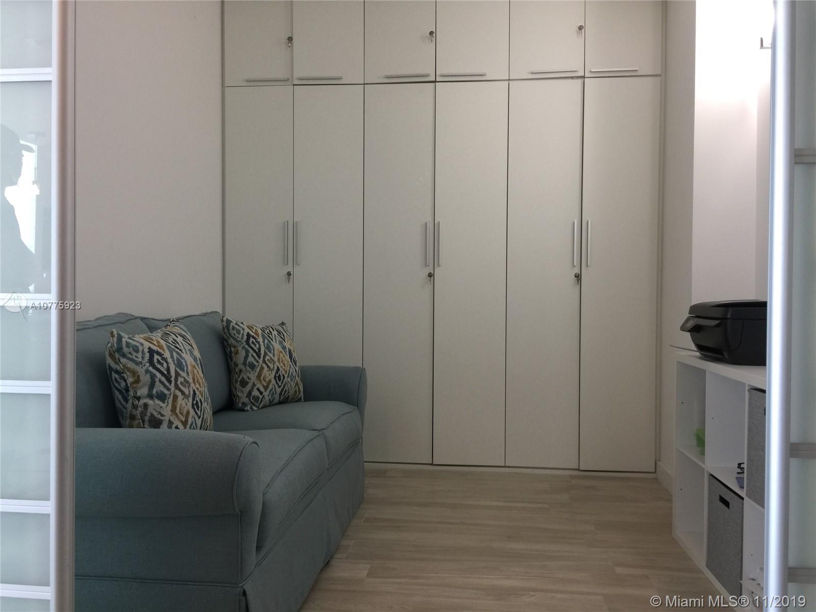 ICON BAY CONDO - Residential Lease