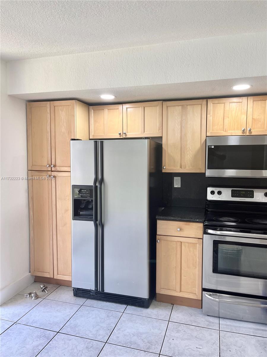 8600 Sw 133rd Ave Rd 119, Miami, Broward County, Florida - 3 Bedrooms  
2 Bathrooms - 