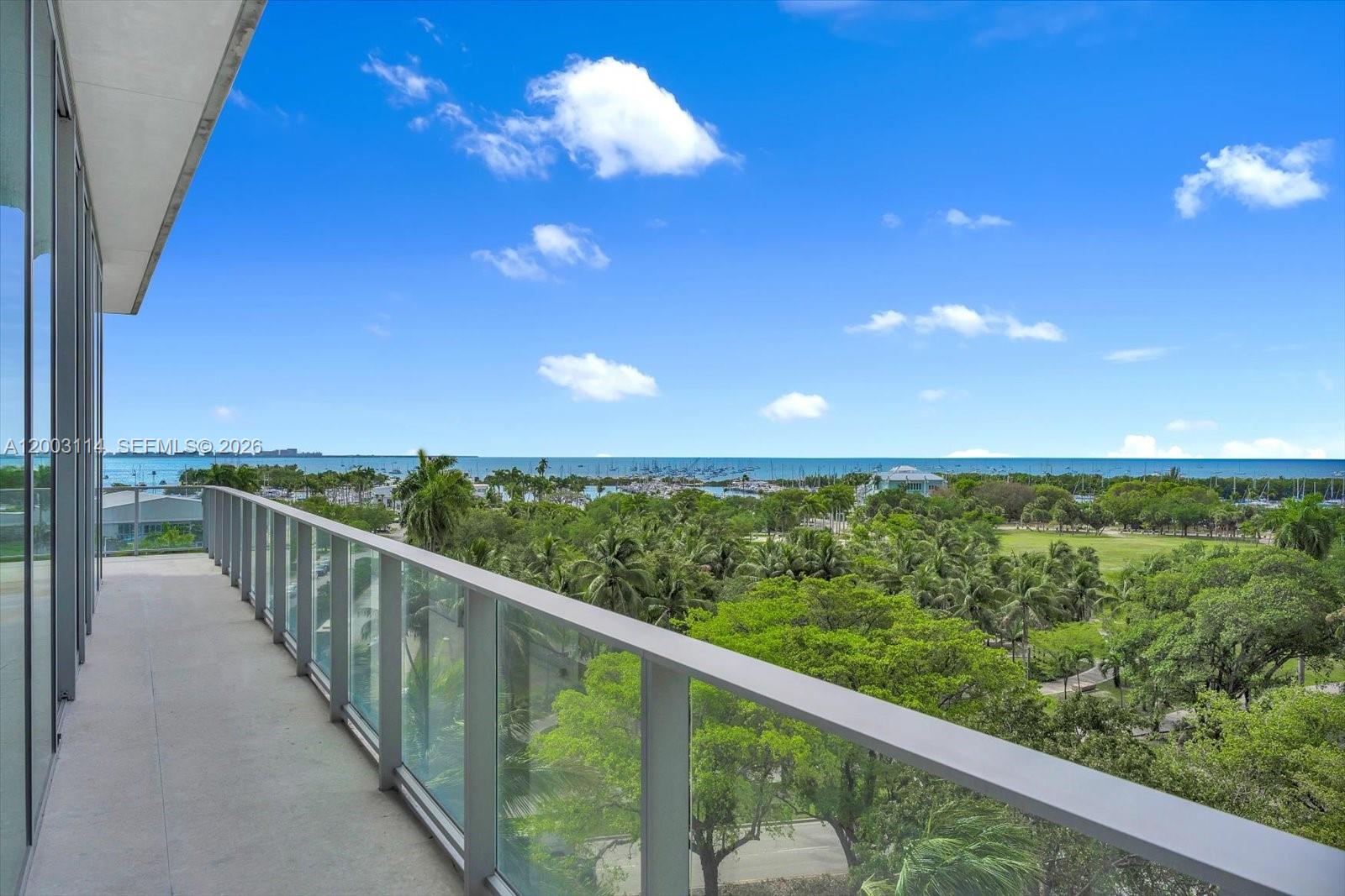 DINNER KEY - Residential