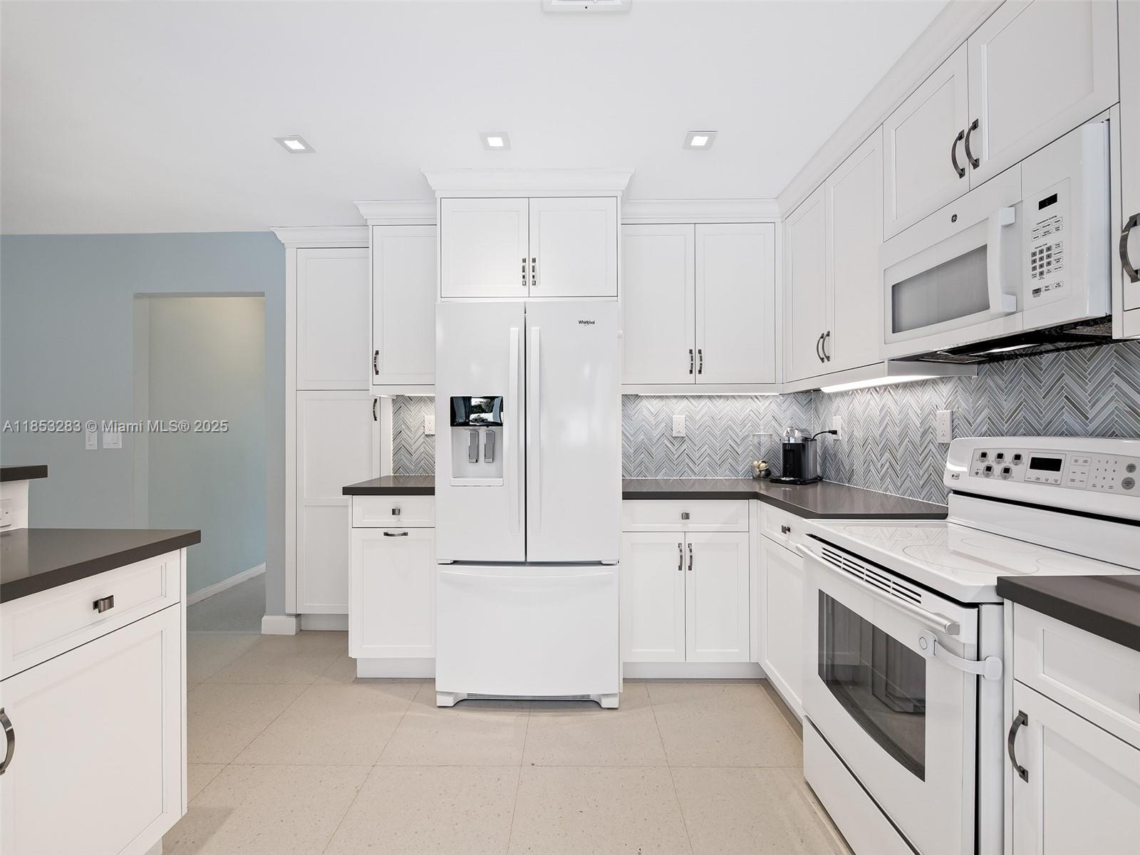 HOLLYWOOD HILLS 1965 - Residential