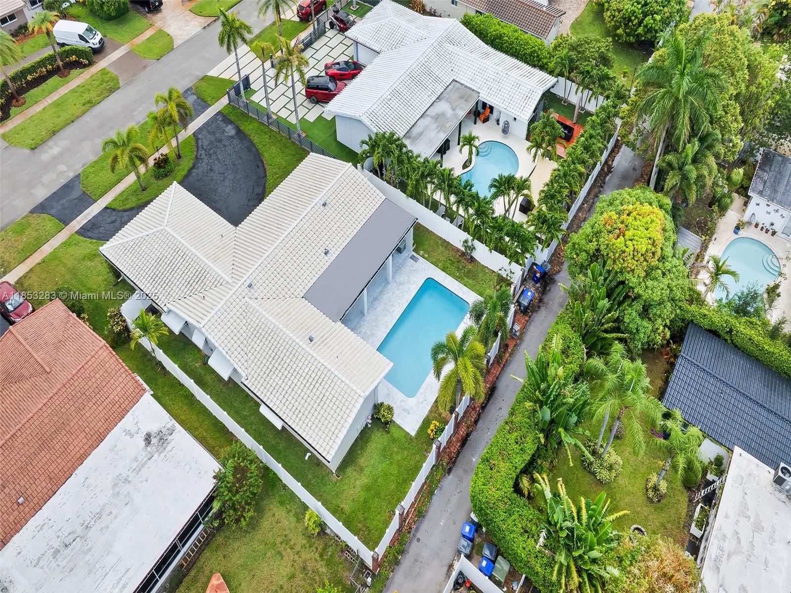 HOLLYWOOD HILLS 1965 - Residential