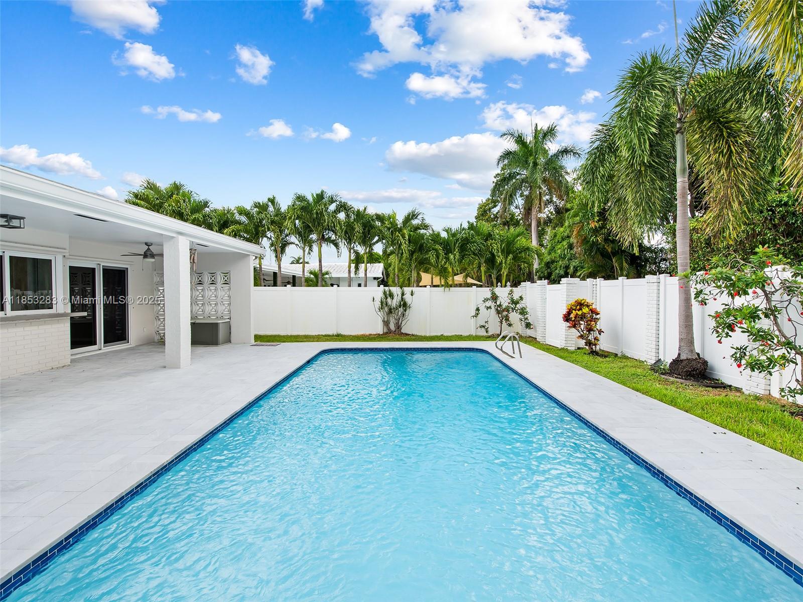 HOLLYWOOD HILLS 1965 - Residential