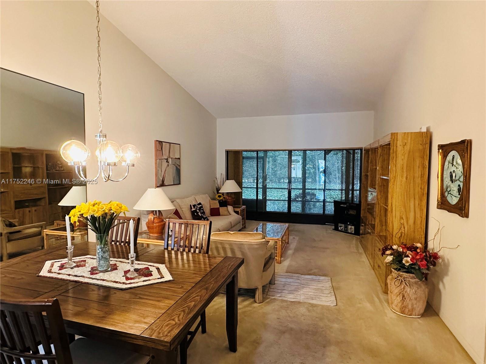 MEED RACQUET CLUB 4 - Residential