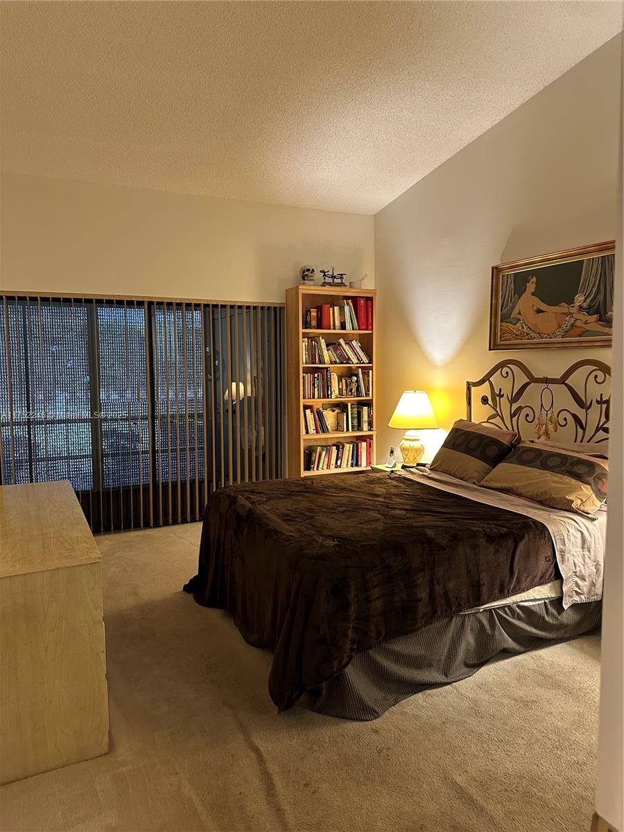 MEED RACQUET CLUB 4 - Residential