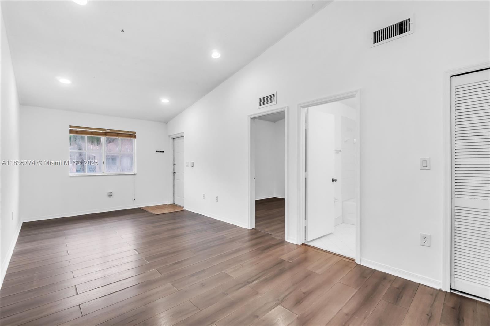 1251 SE 31st Ct 205-54