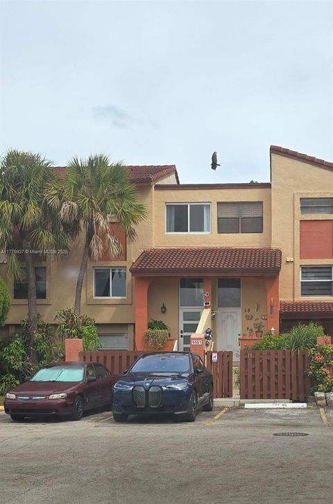 9907 NW 9th St Cir 15-20 Miami FL 33172