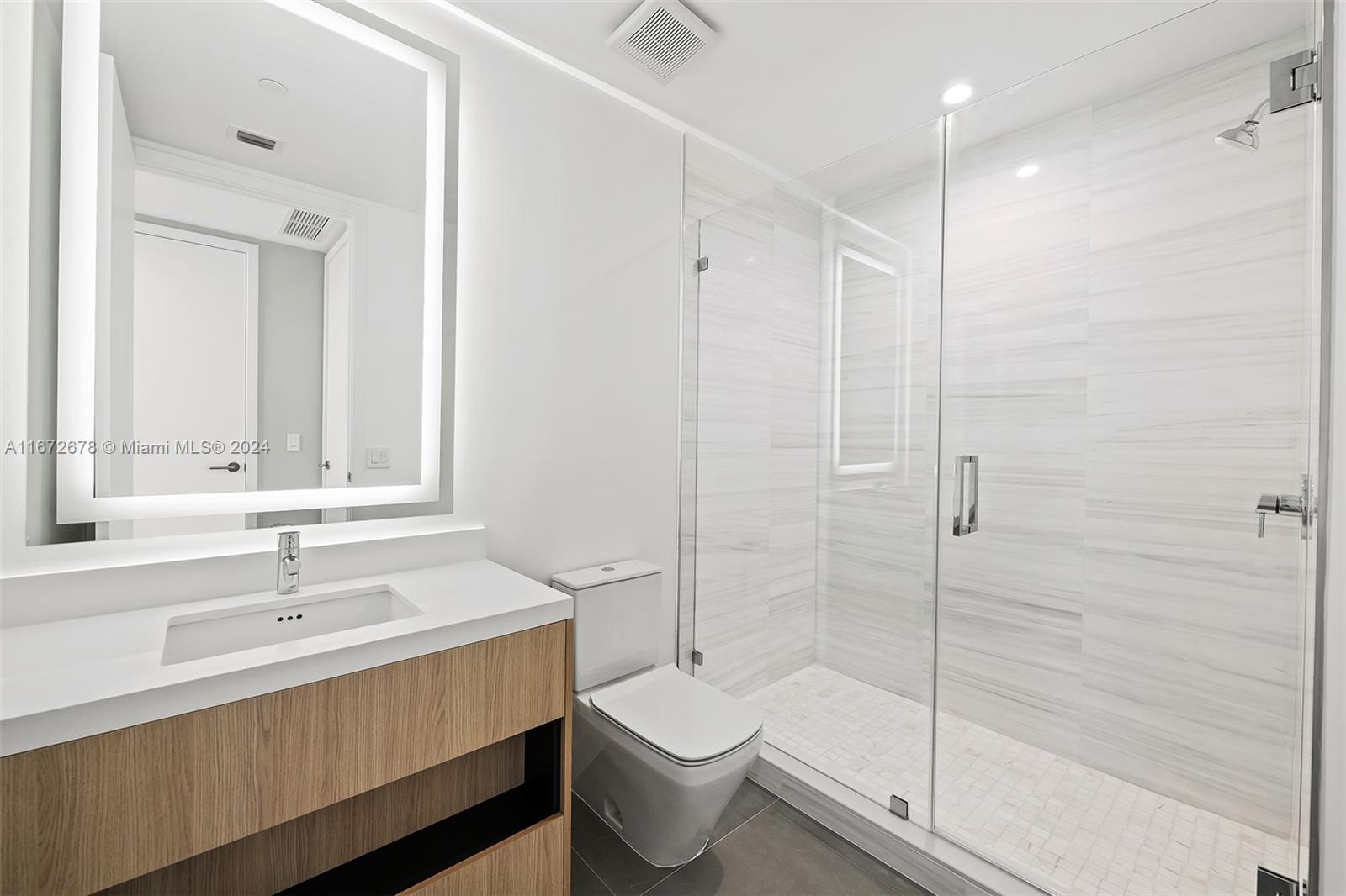 PARAMOUNT MIAMI WORLDCENT - Residential