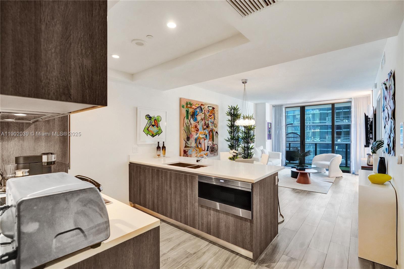 801 SMA RESIDENCES CONDO - Residential Lease