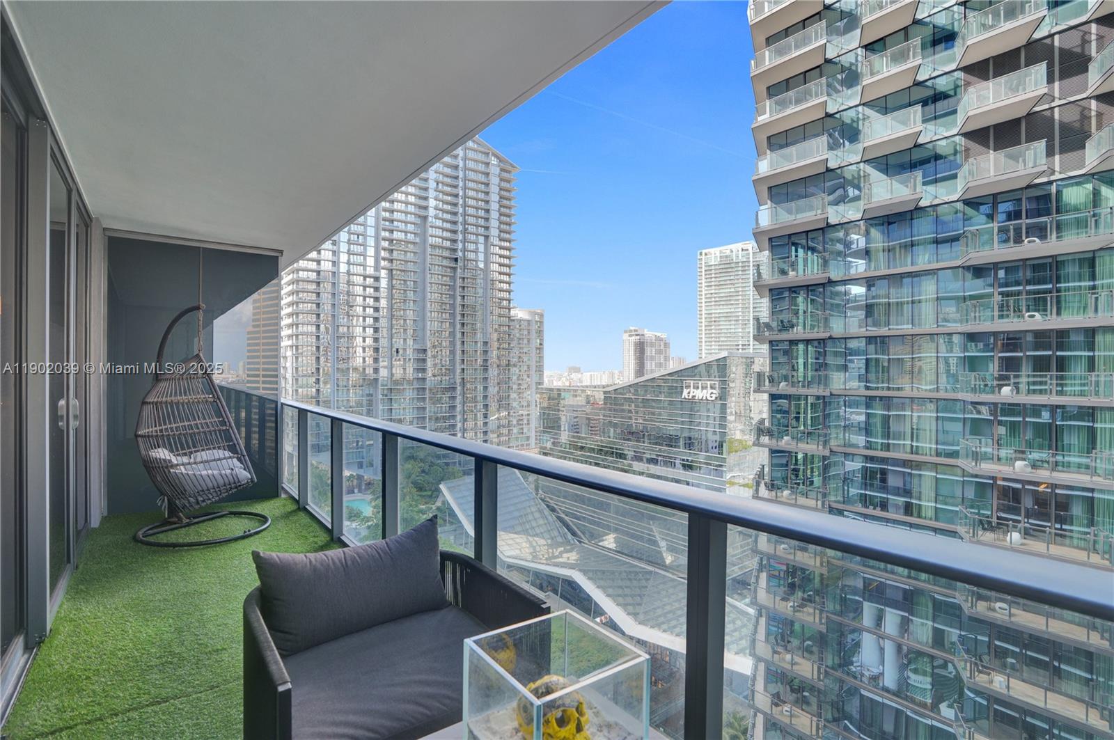 801 SMA RESIDENCES CONDO - Residential Lease