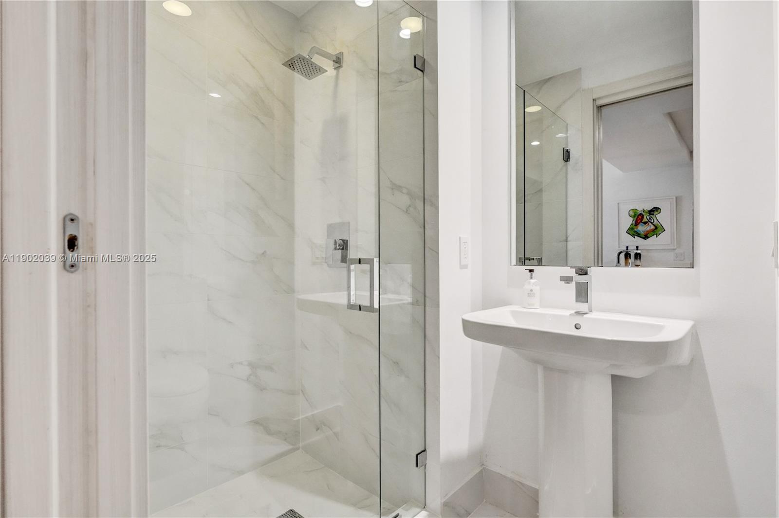 801 SMA RESIDENCES CONDO - Residential Lease