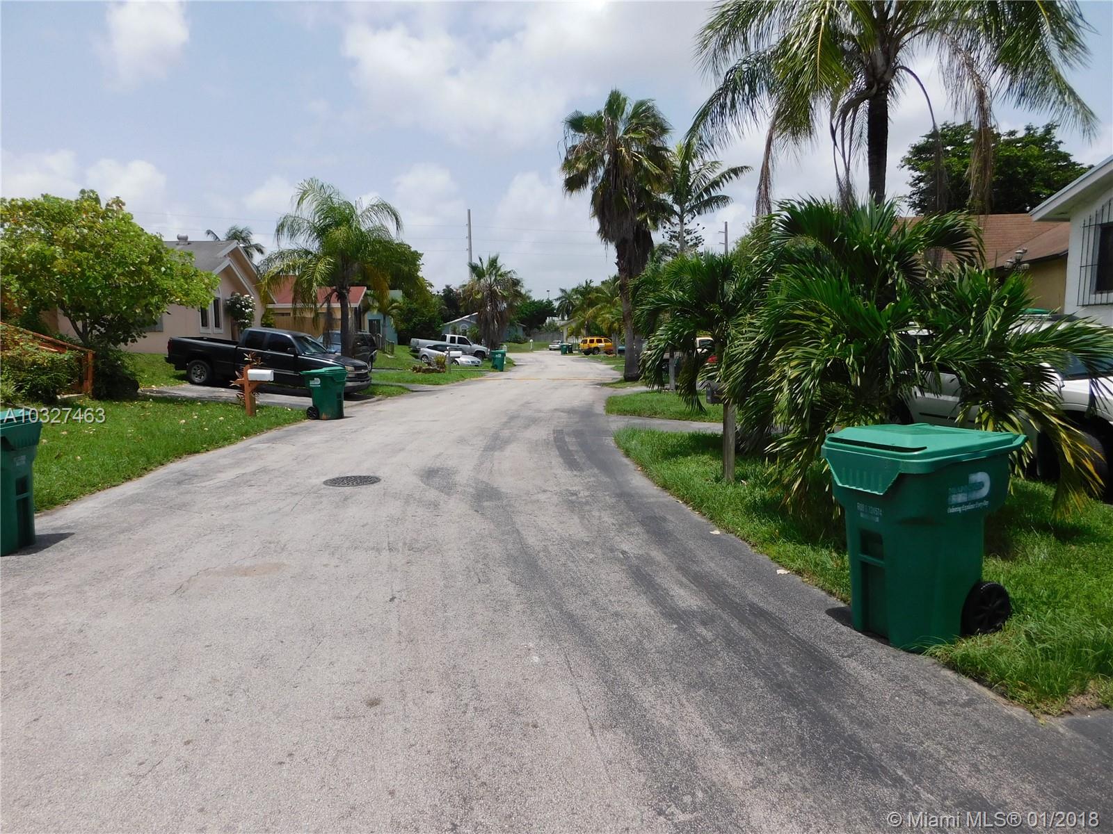 BISCAYNE VILLA HOMES SEC - Residential