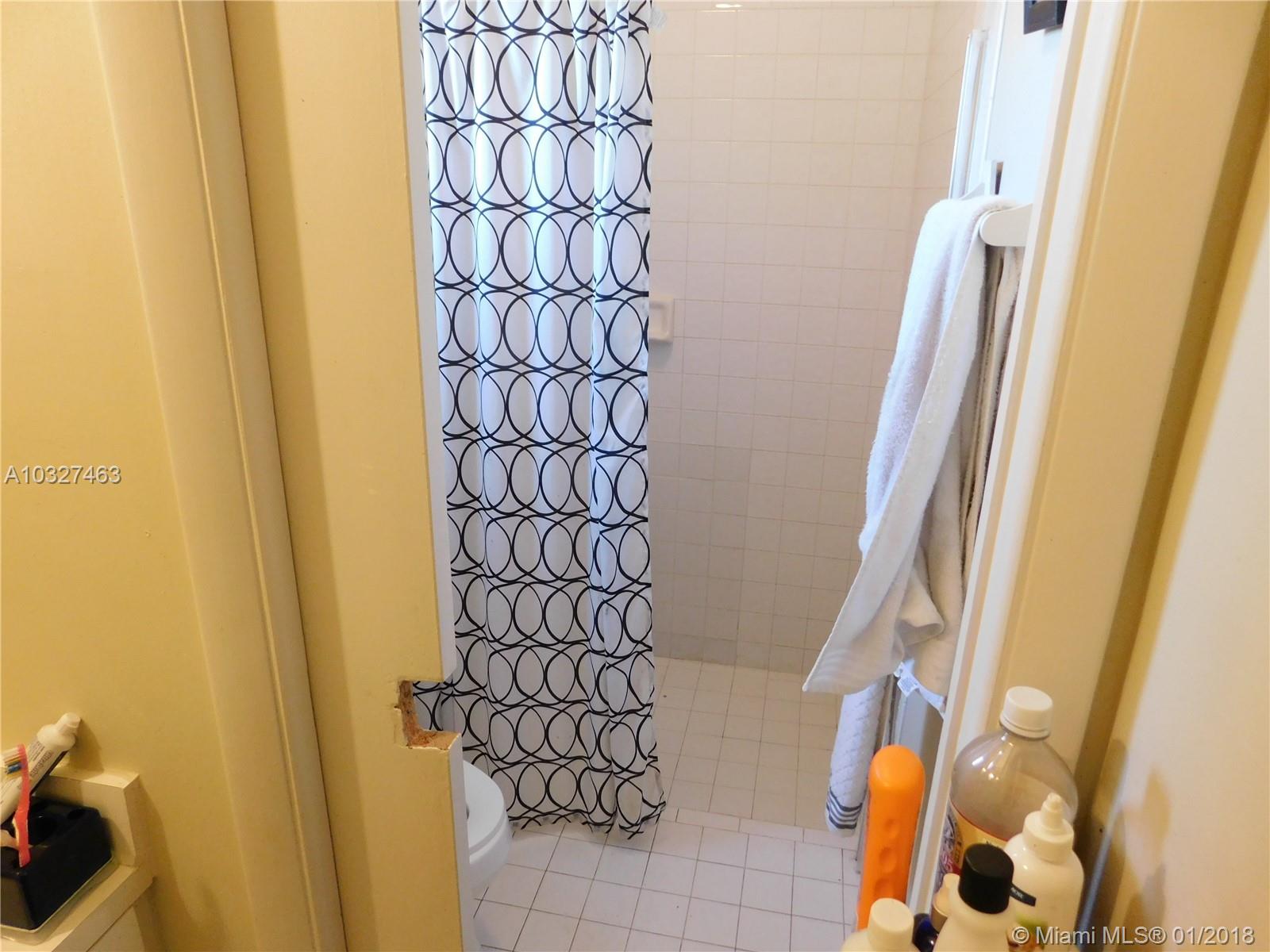 BISCAYNE VILLA HOMES SEC - Residential