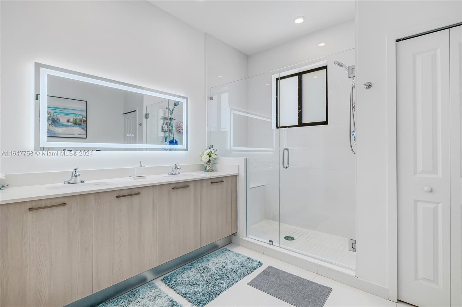 CENTURY GARDENS SOUTH - Residential