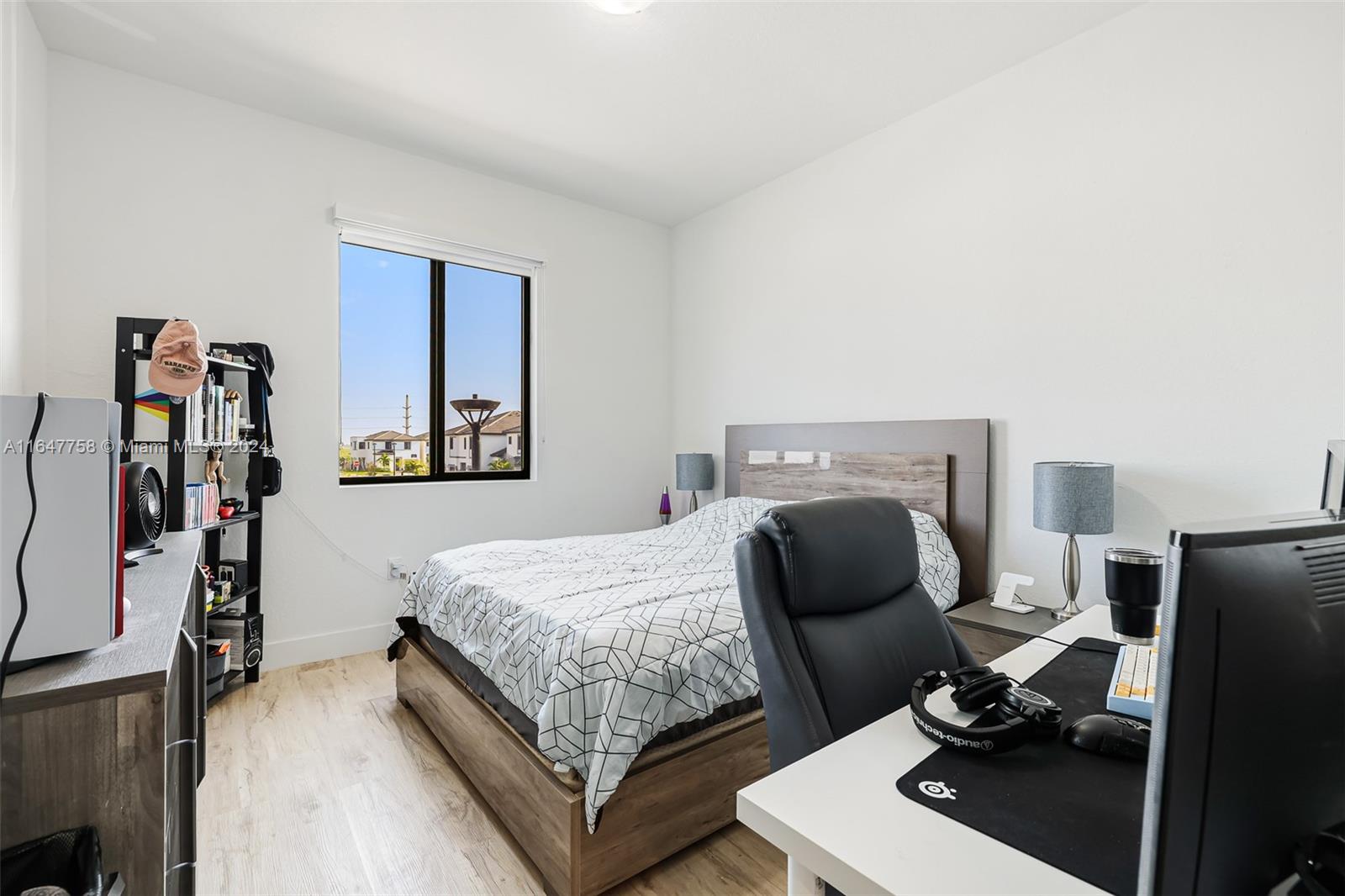 CENTURY GARDENS SOUTH - Residential