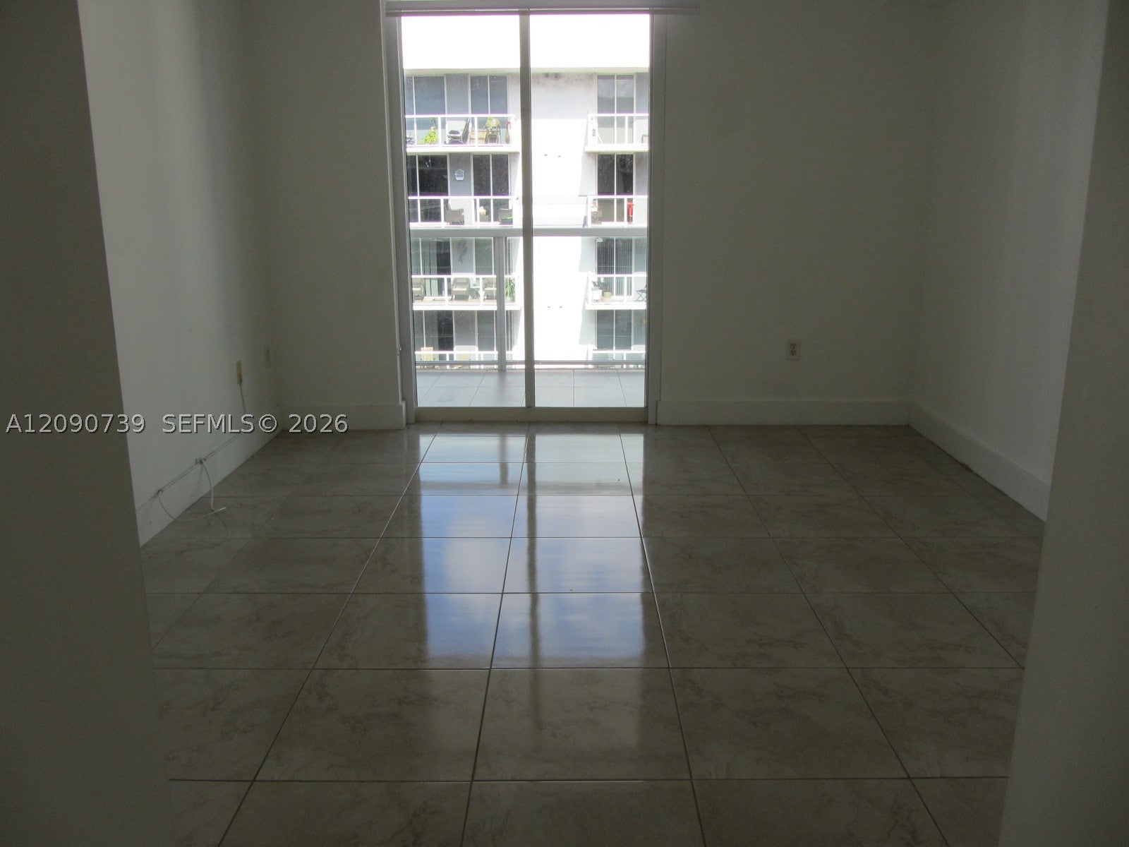 5077 NW 7th St PH12