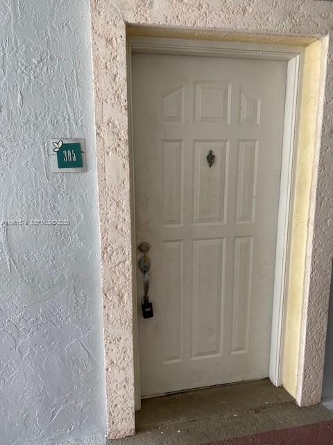 LE CLUB AT OLD CUTLER CON - Residential