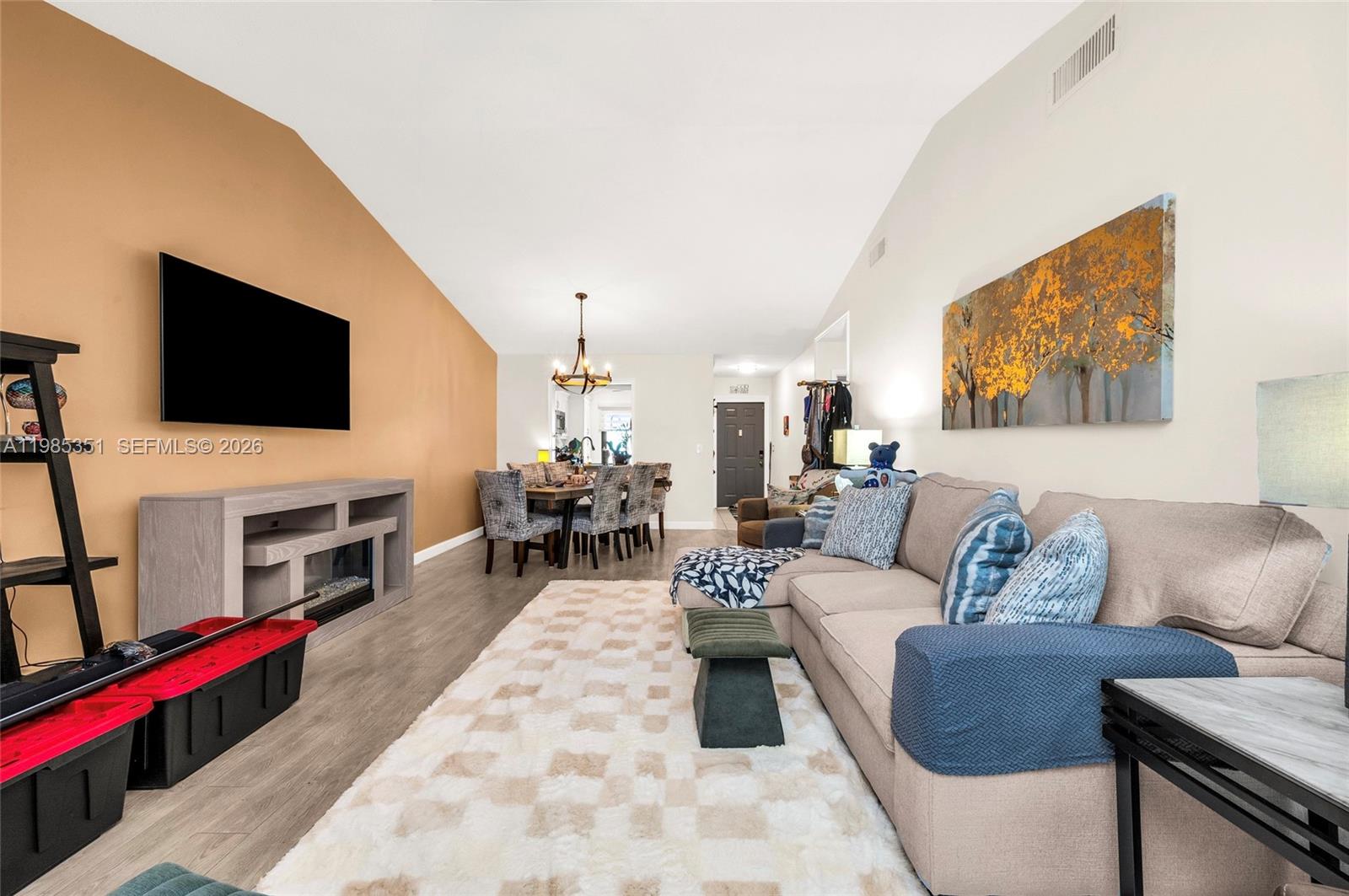 ARBOURS II OF THE PALM BE - Residential