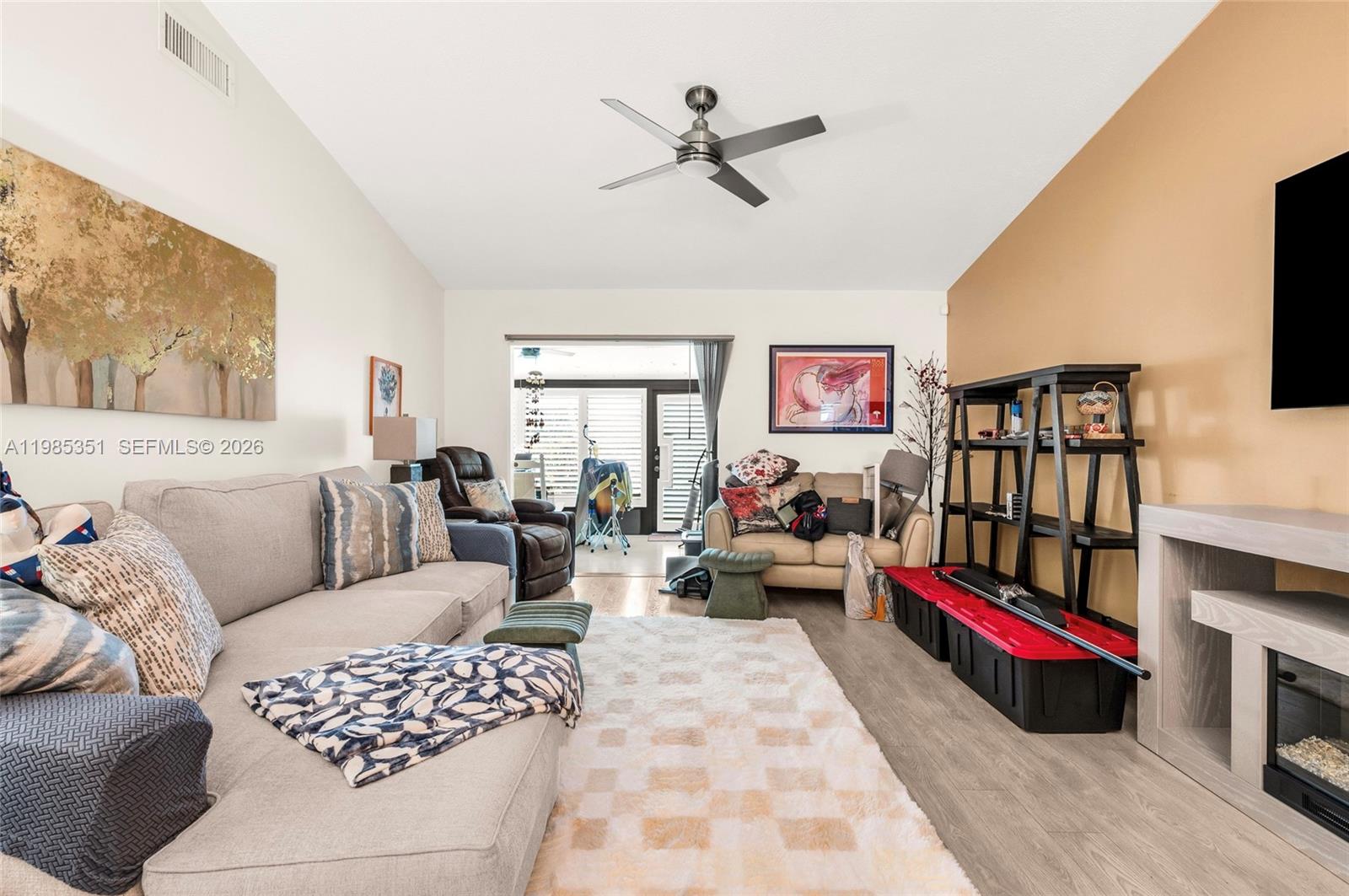 ARBOURS II OF THE PALM BE - Residential