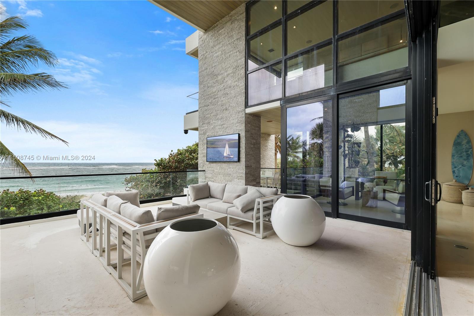 HILLSBORO SHORES SEC - Residential