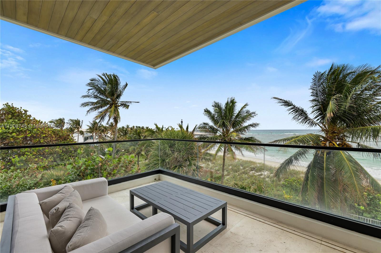 HILLSBORO SHORES SEC - Residential