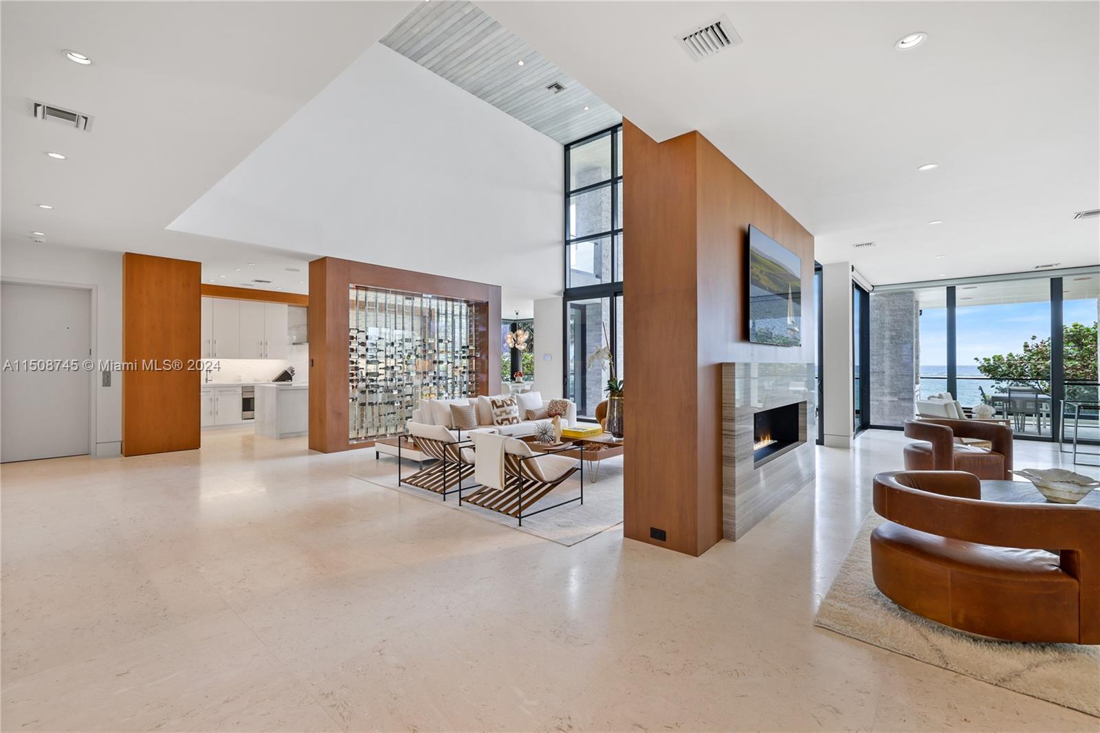 HILLSBORO SHORES SEC - Residential