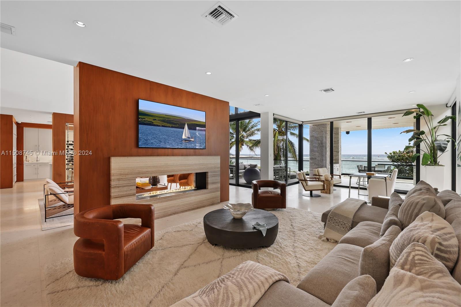 HILLSBORO SHORES SEC - Residential