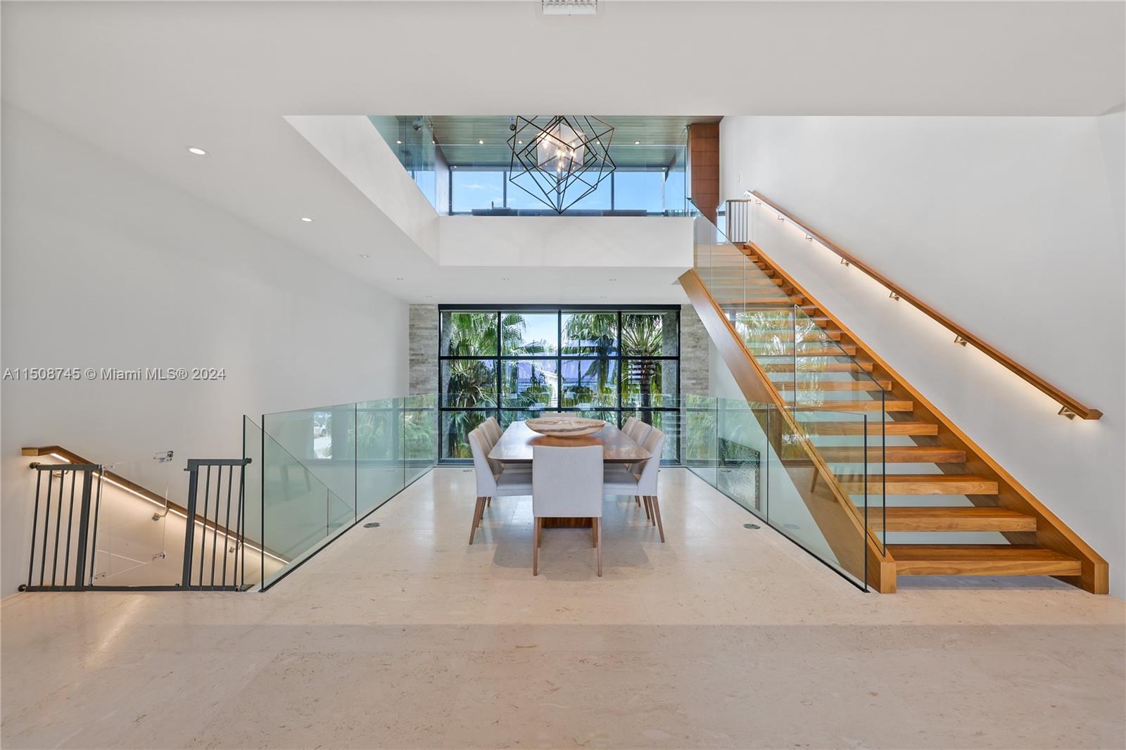 HILLSBORO SHORES SEC - Residential
