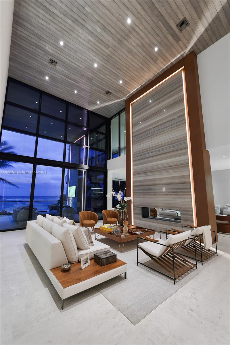HILLSBORO SHORES SEC - Residential