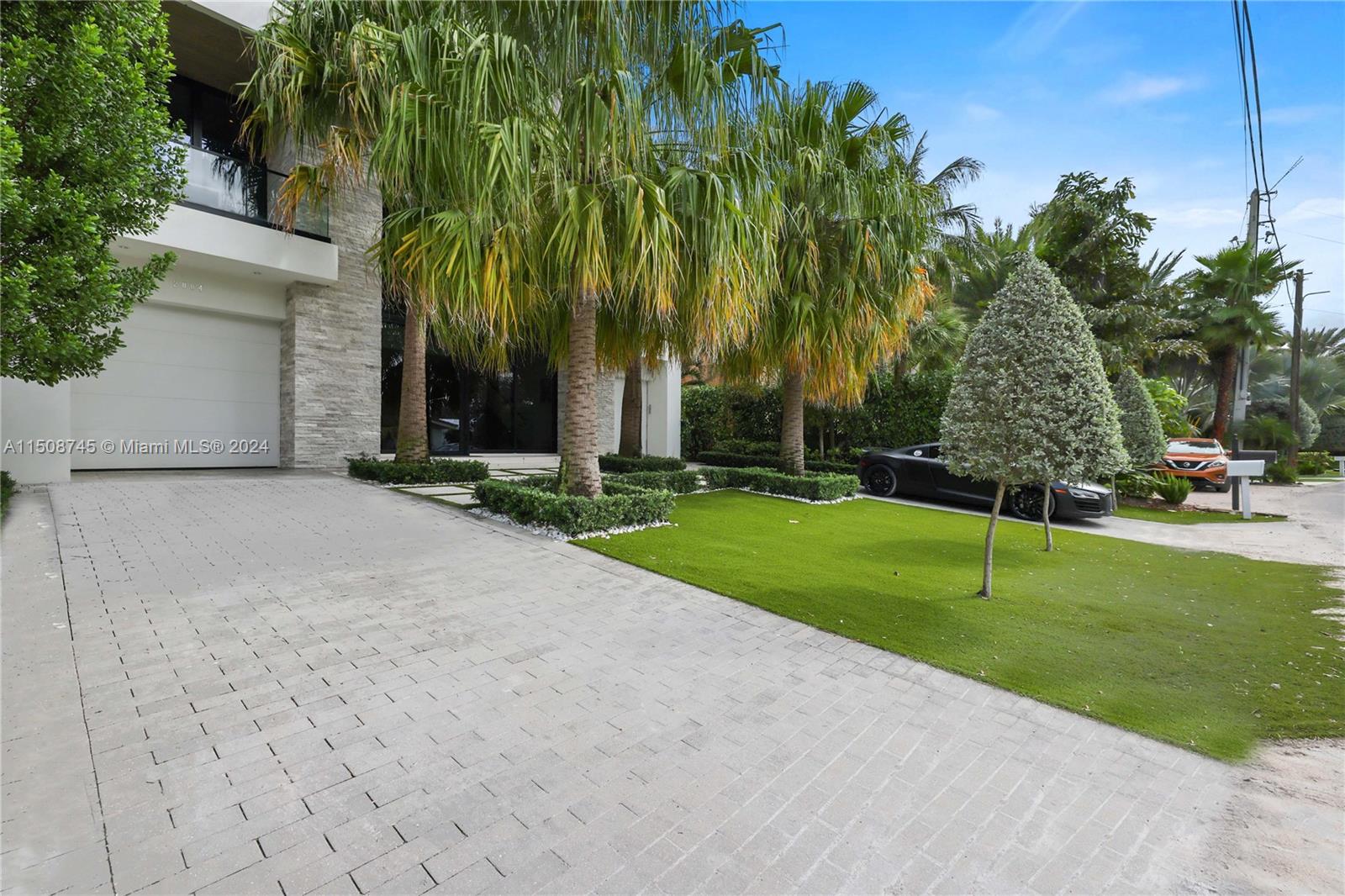 HILLSBORO SHORES SEC - Residential