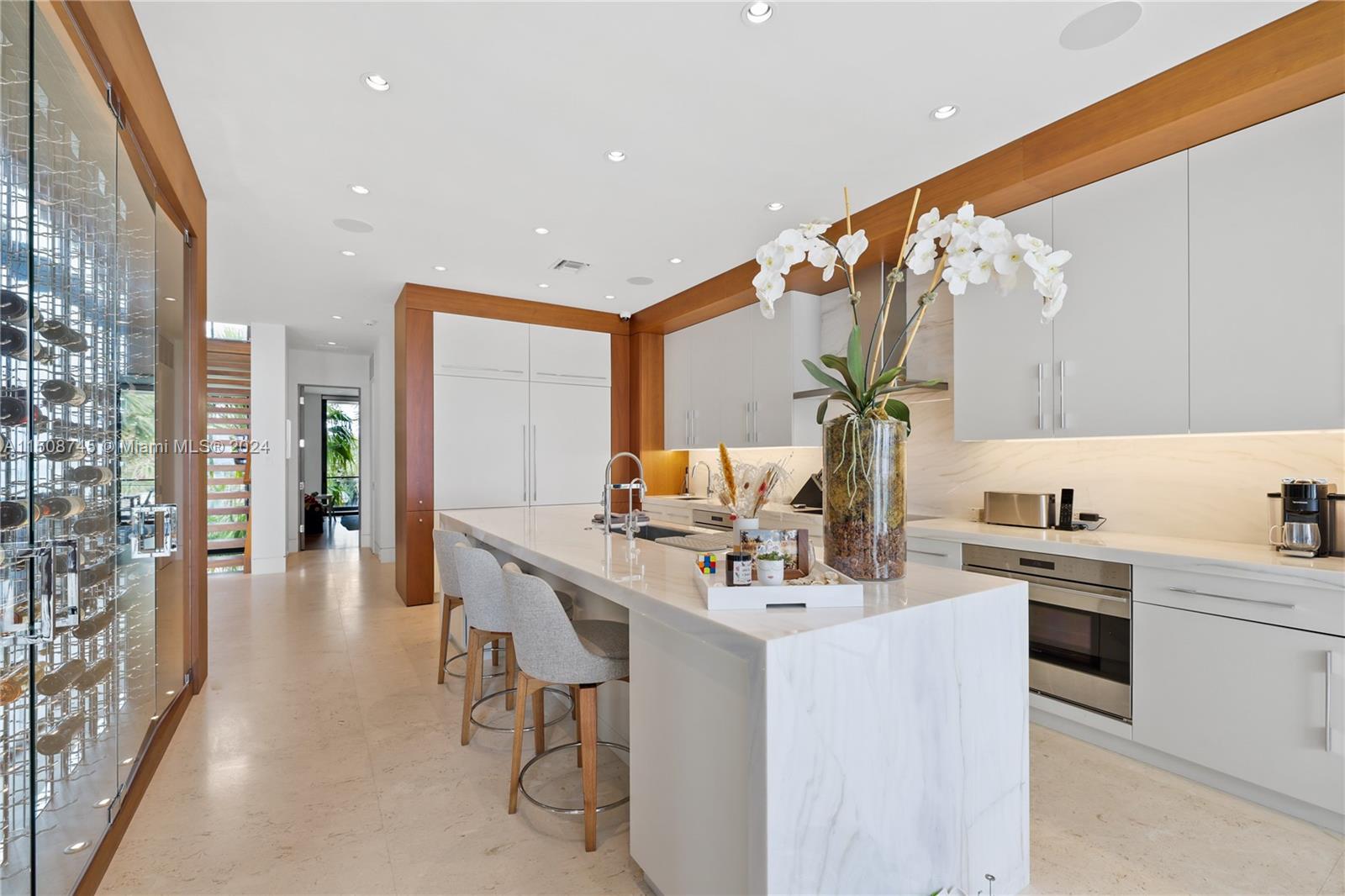HILLSBORO SHORES SEC - Residential