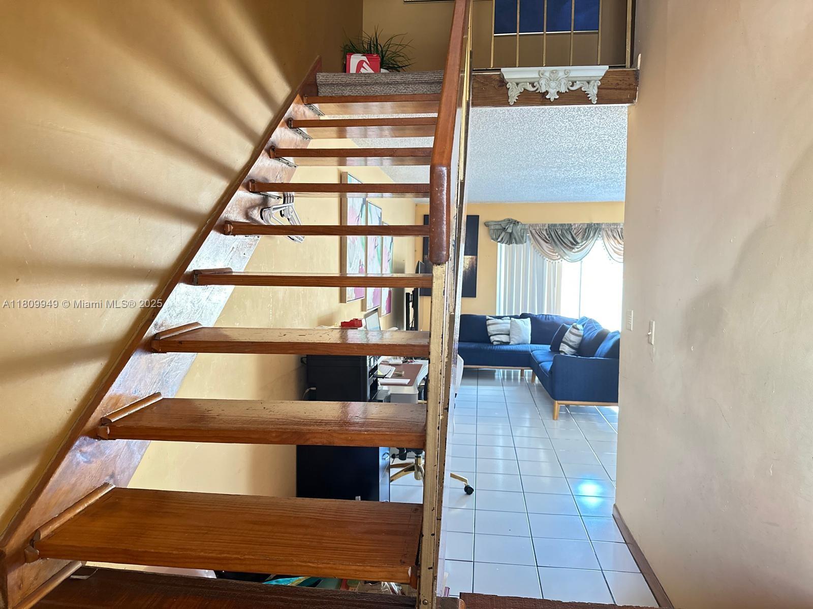 WINDSONG LAKES CONDO - Residential