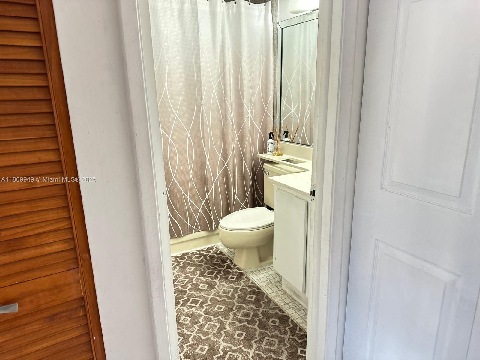 WINDSONG LAKES CONDO - Residential