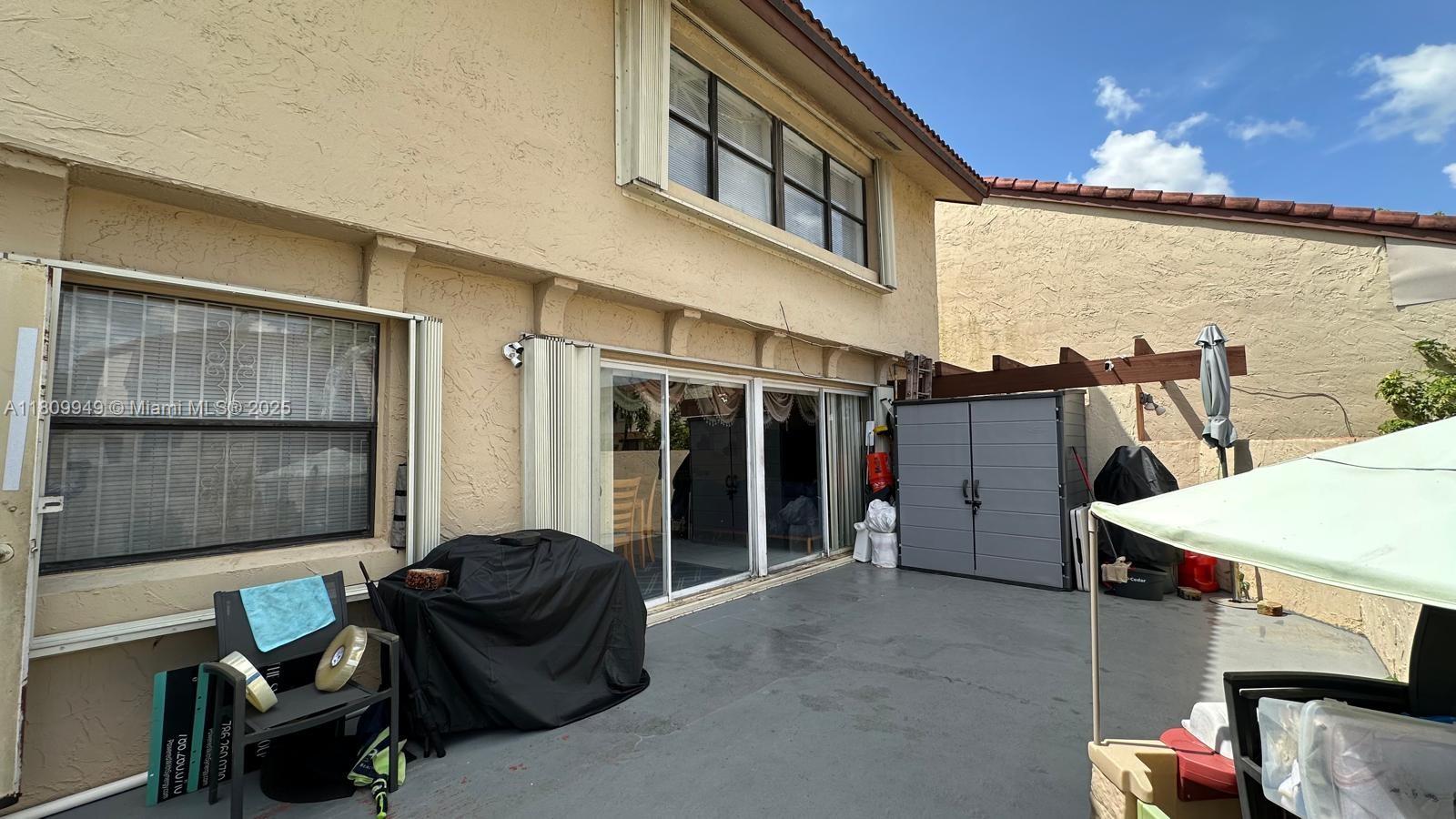 WINDSONG LAKES CONDO - Residential